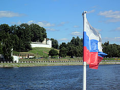 Exkursion 2011: Blick von der Wolga auf die ehemalige Klosteranlage in Kostroma