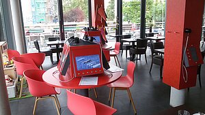 Blick ins Café Haberland © HTW Berlin / Tobias Nettke