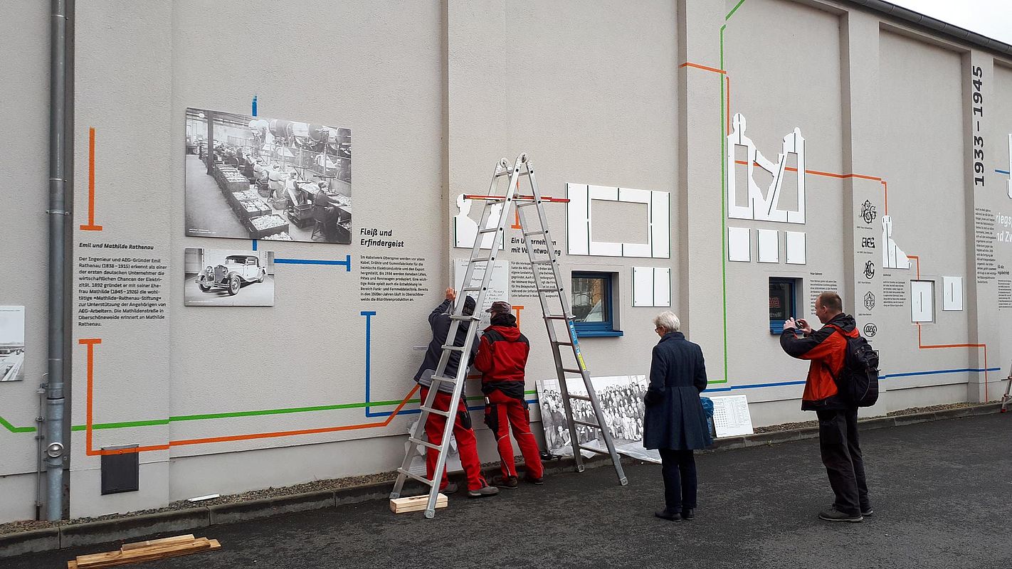 Aufbau der Ausstellung zur Campus-Geschichte im Oktober 2019. © HTW Berlin / Tobias Nettke